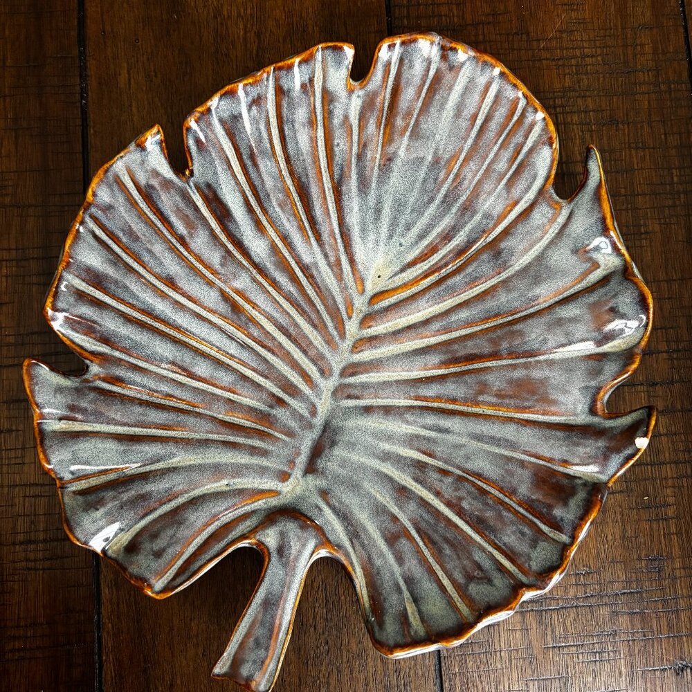 Vintage Leaf Shaped Ceramic Serving Platter | Rustic Glaze Decor Dish